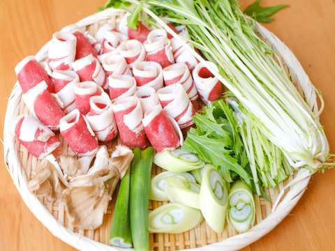 脂乗り最高！旬のエゾシカロースしゃぶしゃぶ用スライス 200g
良い時期の個体のみ厳選！！
※注文後に加工します。