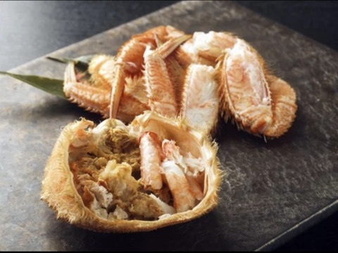 初物　世界三代漁場　　三陸産　（硬）毛蟹　1kg  （3〜5杯入り　）