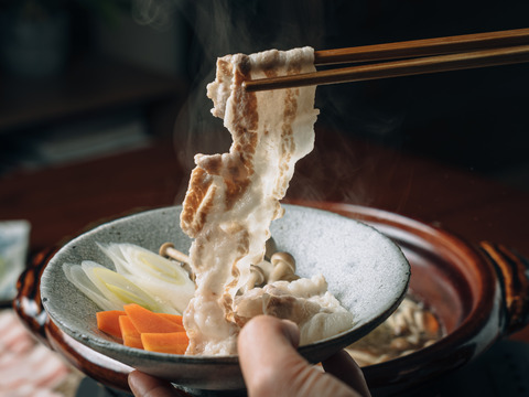 1mm極薄削りロース肉300g×2パック:茨城県産の三元豚|食べ 1mm極薄削りロース肉300g×2パック:茨城県産の三元豚|食べ