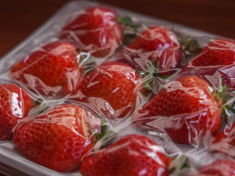 紅白極上あまおう400ｇ　～ベロアギフトボックス～【冬ギフト】