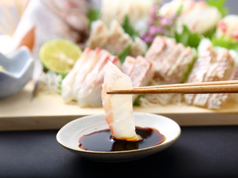 【母の日ギフト】お母さんに美味しいを贈ろう！三重県産のブランド真鯛。＜３枚おろし・皮なし＞下処理済で楽らく調理♬