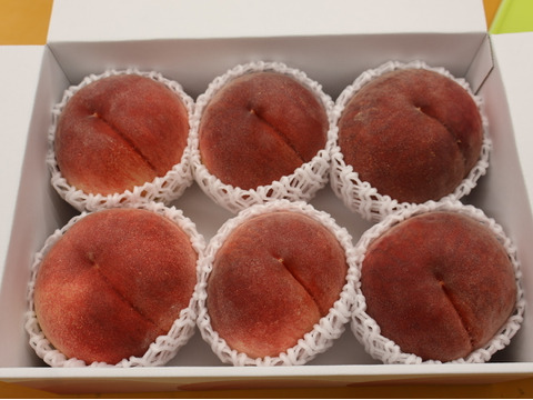 【産地直送】山梨県産・桃！正規品2㎏※品種混載