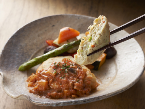 野菜入りでヘルシー！みつせ鶏ふんわり豆腐ハンバーグ 計10個