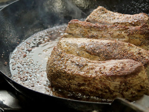 【ESSEグランプリ金賞受賞】若狭牛 ローストビーフ 500g　ソース付属