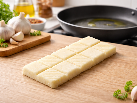 ☆使う分を☆わるだけ☆手間ゼロ　【冷凍】秋田県産「白玉王」ペーストにんにくCUBE　保存料・防腐剤不使用！　家庭用・業務用に最適