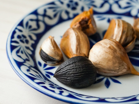 【フードロス削減！】青森県産最高級☆甘～い黒にんにく【訳あり小玉ちゃん】１キロ【数量限定】