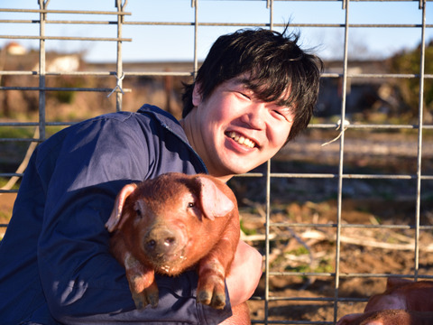 【特別価格】〖放牧豚・デュロック純粋種〗ウデモモ豚小間（冷凍）真空パック200g×1