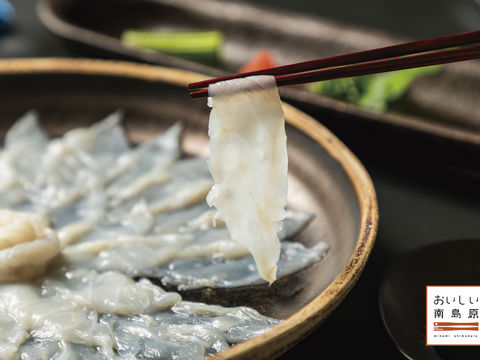 とらふぐのてっさ＆ひらめの薄造り（大皿）/1皿