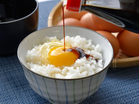 【ハーブ飼料100％】平飼い有精卵香草卵10個入×3パック　レモンイエローの黄身！ハーブの力で生臭さゼロ！