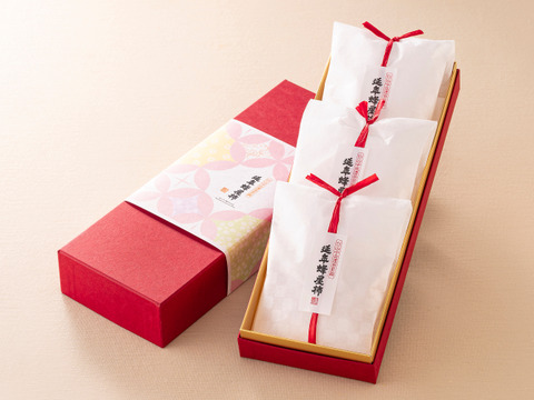 【冬ギフト】延年蜂屋柿プレミアム3個入り　優しい甘さの干し柿　贈答用　お歳暮