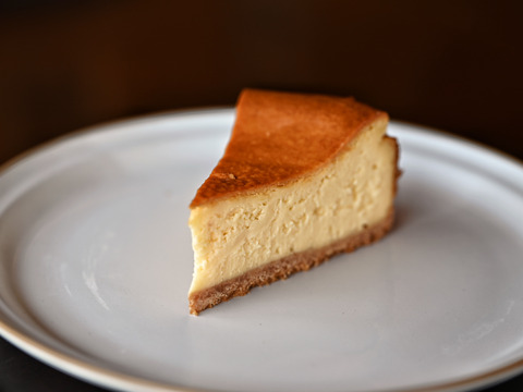 ベイクドチーズケーキ　18ｃｍホール　※クール便発送