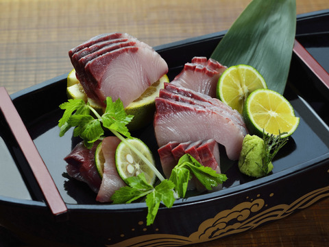人気商品 夏季限定 すだちぶり 若 3 8kgサイズ 徳島県産 さっぱりした臭みのない養殖ぶり 徳島県産 食べチョク 農家 漁師の産直ネット通販 旬の食材を生産者直送