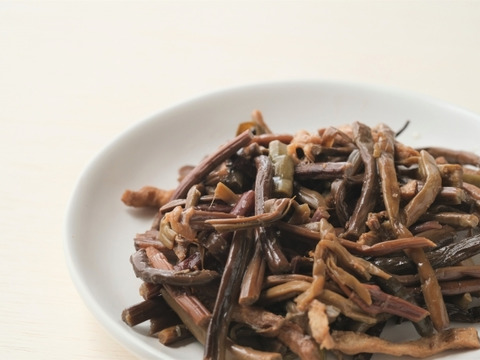 令和7年新物】天然ぜんまい！食感やみつき‼ばあちゃんが手もみ