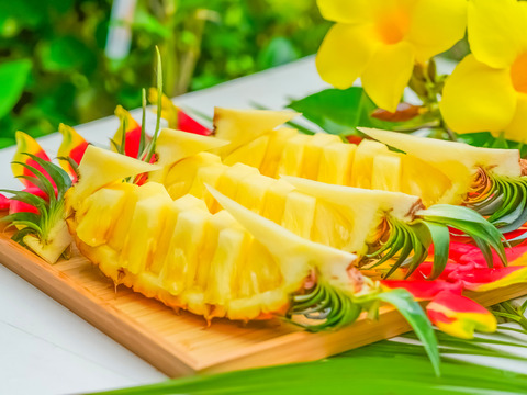 パイナップルの極み！西表島産『完熟ハワイ種(島パイン)』2㎏（2～3玉）