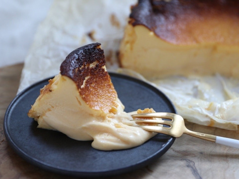【夏ギフト】【御中元用ご予約】「贈答用」にも/放牧卵itadakiバスクチーズケーキ【完全受注生産ひとつひとつシェフが焼き上げます】グルテンフリー/Basque Cheesecake