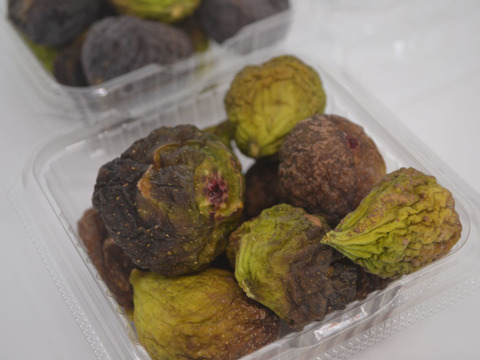 【農薬化学肥料不使用】干し柿(２００ｇ前後)・セミドライイチジク(２００ｇ前後)　各２パック【あわせ買い可】【熨斗(のし)対応可】