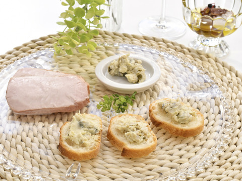 かきの逸品セット　お酒のお供に♪　かきの燻製オイル漬け　かきチーズ　特選かきの塩辛　生食用牡蠣を使用　贈答用におすすめ♪