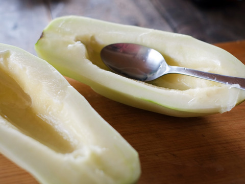 脂肪を分解！青パパイヤ　（１個600g以上）