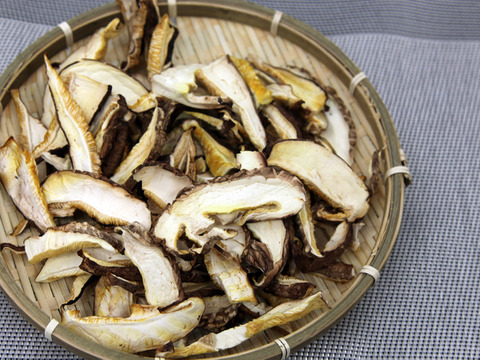 超絶旨味の『原木栽培』乾燥スライスしいたけ！