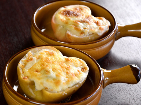 【冷凍】殻付牡蠣グラタンとかきと林檎のグラタン　濃厚でクリーミー♪　ご自宅用　贈答品にもおすすめ♪