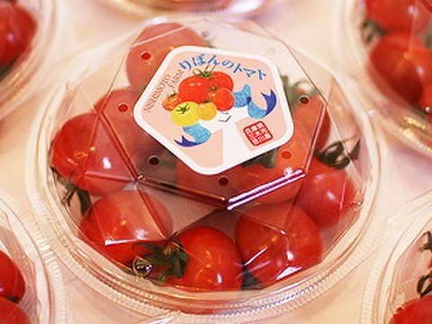艶々でピッカピカ！りぼんのトマト（プチぷよ）＆りぼんのトマトカレー