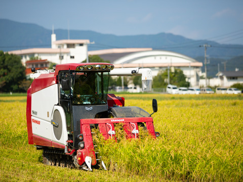 コウノトリ舞いおりるコシヒカリ 特別栽培米 六方銀米 白米 10ｋｇ（5ｋｇ×2）