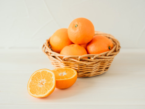 1月発送【さわやかジューシー】いよかん　2キロ　ご家庭用