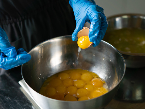 【平飼い・白身ぷるん！】ばあちゃんの昔たまご 佐賀県伊万里産 ごとうもみじ 60個