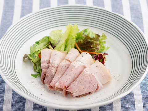 無添加ロースハム（100g）・無添加ベーコン（100g）・無添加生ソーセージ3種（プレーン・ラクレット・十勝マッシュ各150g）しゃぶしゃぶ肉（ロース・バラ）各200g・うでもも切り落とし（300g）
