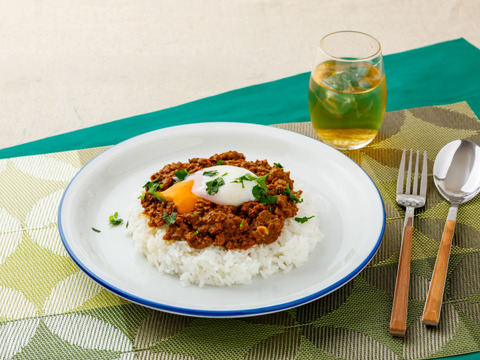 お中元)】【夏ギフト】華やかにスパイス薫る【大槌鹿のキーマカレー缶