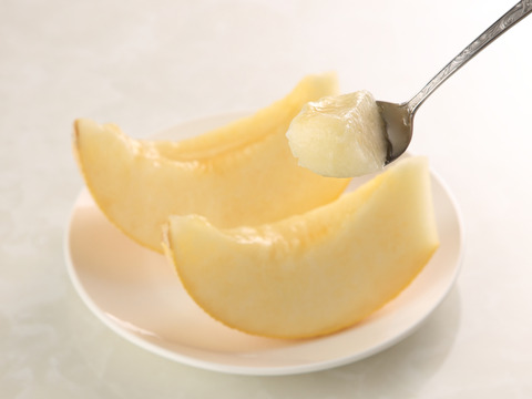 【お中元】【島根県発！幻のメロン】「ゴールデンパール」１玉約１.３kg