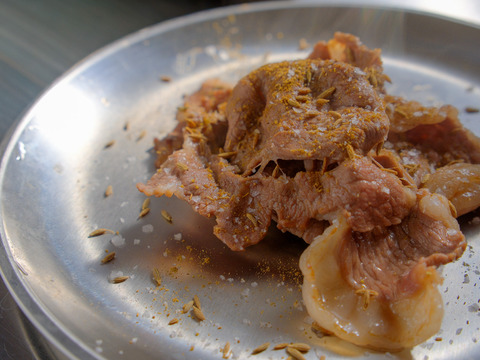 【羊肉好きに贈る】甘い脂が決め手｜臭みのない『羊肉スライス』200g