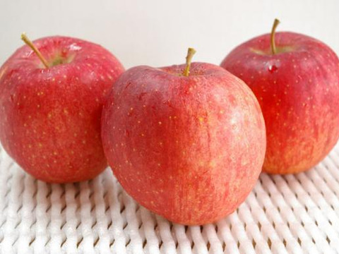 【 3000件突破セール 】【 先行予約･希少品種・清明 】【 水分たっぷりジューシー果汁 】山形県産 りんご 3ｋ【 家庭用・贈答用 】お米とご一緒に！