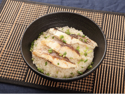 【冬ギフト】炊飯器で簡単！鯛の身たっぷり鯛めしセット(3合用)