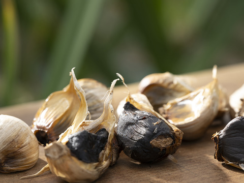 甘くて美味しい！【鎌田農園の至高黒にんにく】（220ｇ）北海道産