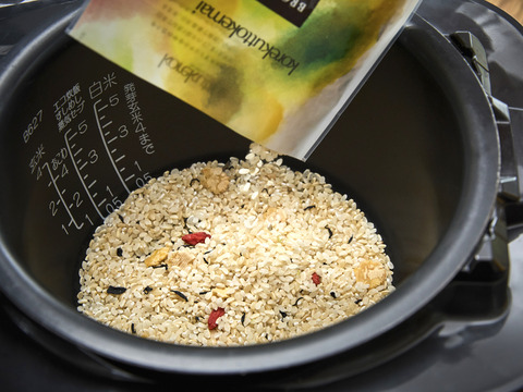 🌾令和6年新潟産コシヒカリ使用🌾食物繊維が摂れる【korekuttokemai/美肌・腸活】1合×7P