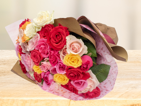 【旬の厳選】ミックスバラ50本｜華やかで贈りやすい花束