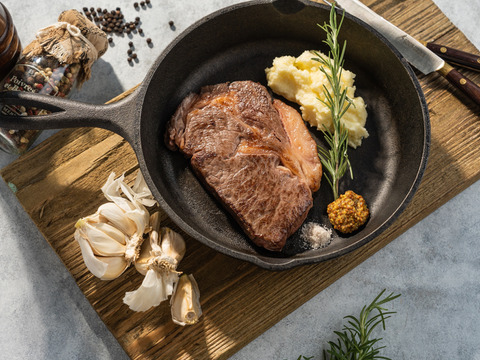 八崎牛熟成リブロースステーキ約200g