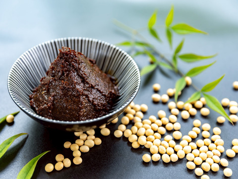 【無添加・天然醸造】「３年熟成・矢田川みそ」　700ｇ/パック 　長期熟成　味噌