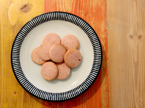 【食べ比べ】40枚×2種計2袋「いちごクッキー＆きな粉クッキー」全国一律送料