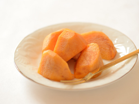 【冬に食べる】冬に食べる！足立柿園の「とっておき次郎柿」12個化粧箱入り