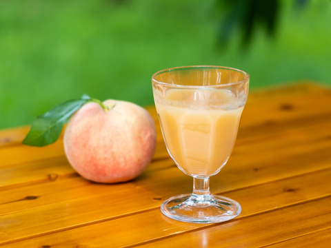 【贅沢な一杯】100％桃しぼりジュース「しふく」桃の果汁だけで作った希少な桃ジュース