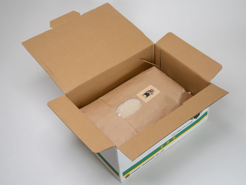 【令和7年新米】熊本の美味しい水で育てた白く輝く『くまさんの力』白米10キロ（熊本県品種/農薬化学肥料不使用栽培）