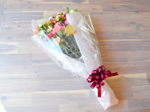 ギフトにピッタリ🎁新鮮・豪華カーネーション農園直送20本花束