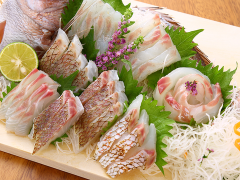 【夏ギフト】大人数で囲む食卓に♪お盆のごちそうにぴったり！旨み溢れる真鯛の２尾セット♪＜皮なし/皮あり各１尾＞