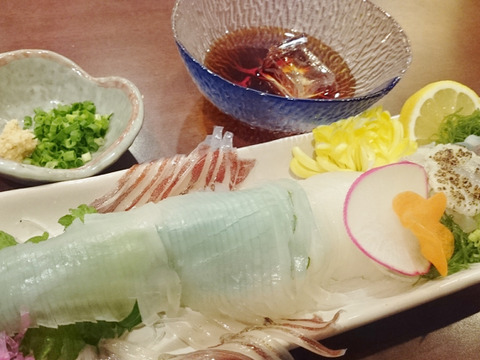 🐟海の幸の代表格ヤリイカ🐟日本海の恩恵を最大限享受した粟島ブランド天然国産ヤリイカ刺身用カットお試し約200g【冬ギフト】【2月中下旬予約】