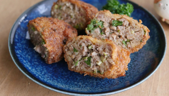 ねぎが主役！？小ねぎたっぷり！！「ねぎと豚ひき肉のメンチカツ」