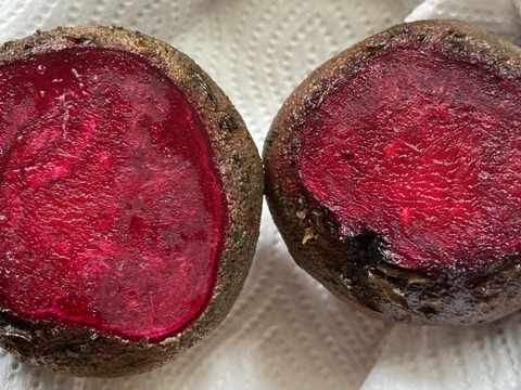 栄養タップリです！真っ赤なビーツ(約5玉)&ミニトマト詰め合わせ(約400g)