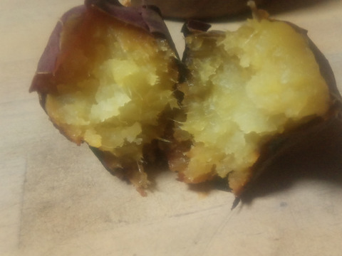 【自然栽培】少人数で、大きさ色々　甘〜いさつまいも（べにはるか）60サイズ　1.5kg　　※商品説明をご一読の上、「常温便」、「クール便」をご指定下さいませ。