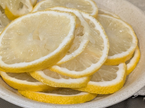 【露地もの食べ比べ】小ぶり晩白柚1個＆璃の香レモン1個